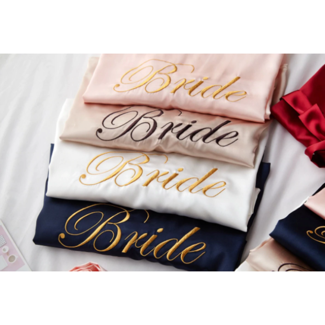 Bata "Bride" Azul de Satín Bordada